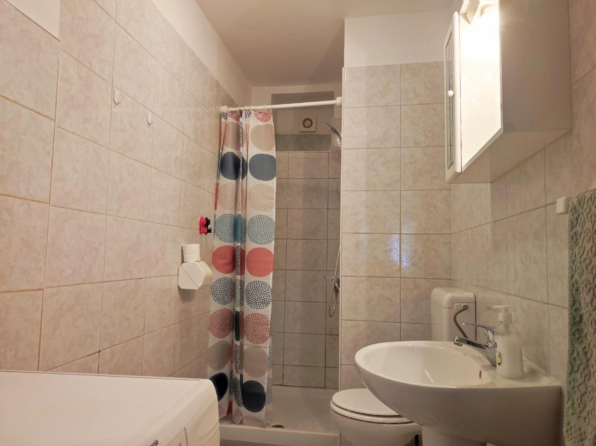 Apartment Rose Krk Town Buitenkant foto