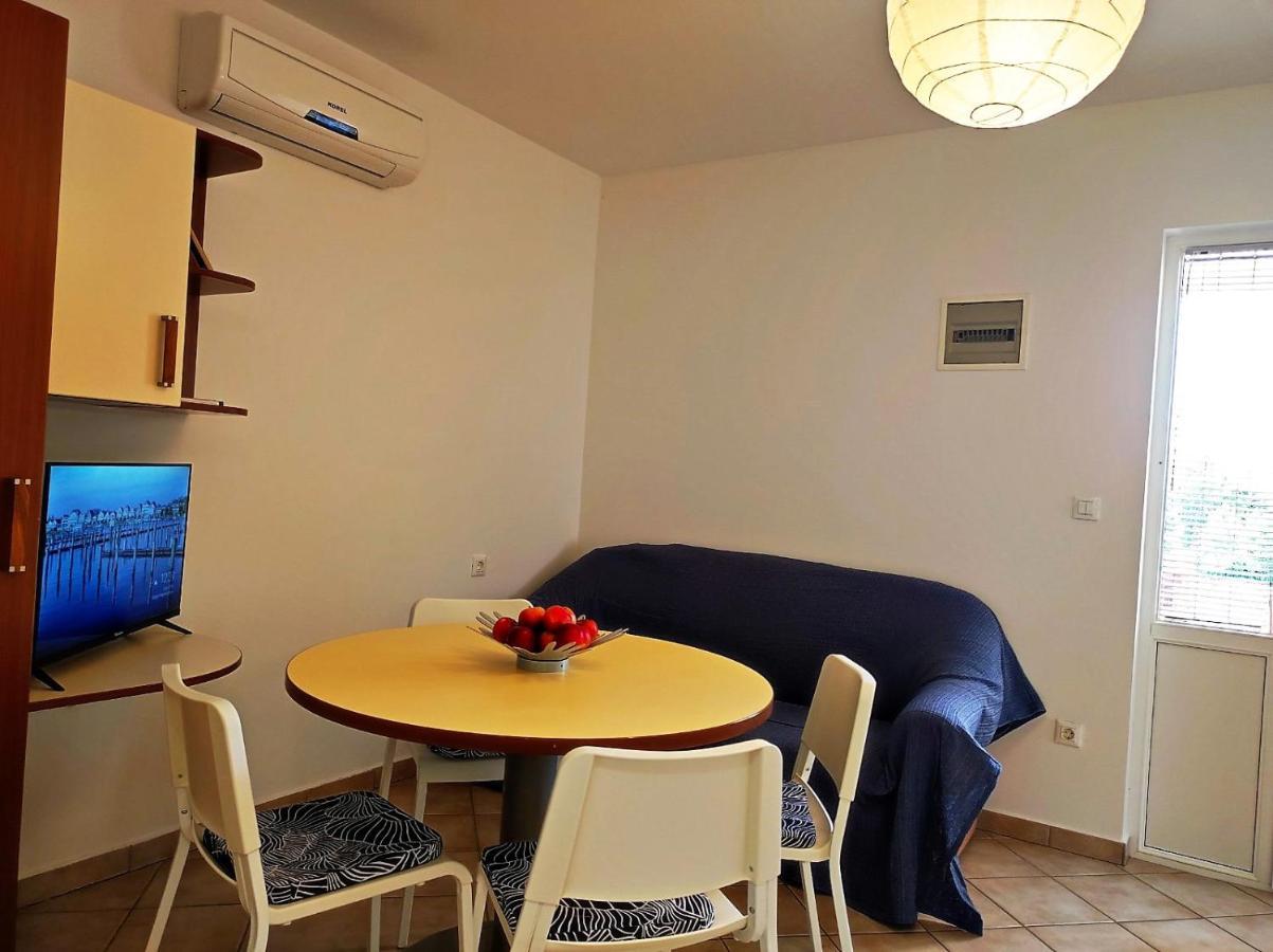 Apartment Rose Krk Town Buitenkant foto